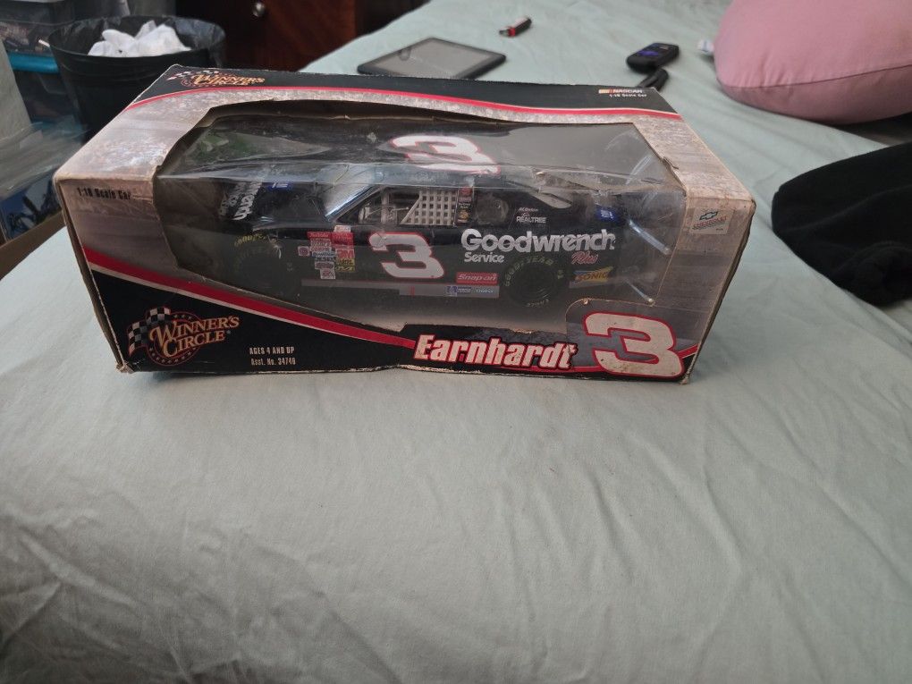Earnhardt 3 Winner Circle