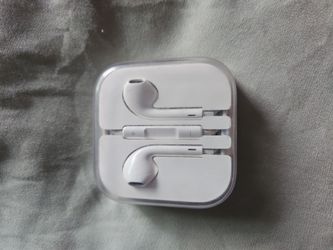 Apple wired Earpods With Remote And Mic