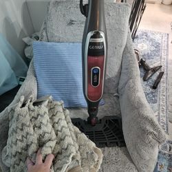 Shark Steam Mop With 10 Washable Pads