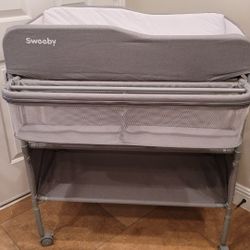 Sweeby Portable Baby Changing Table
