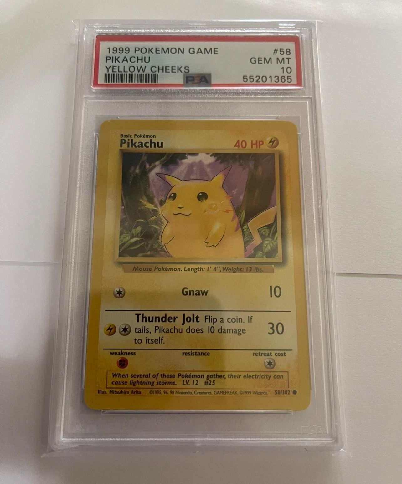 PSA 10 - POKEMON PIKACHU YELLOW CHEEKS #58/102  VINTAGE FIRST 1999 EDITION 
