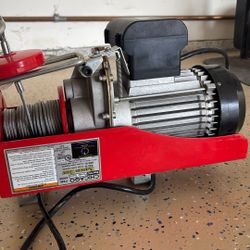 Chicago Electric Hoist 