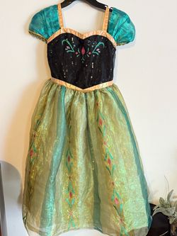 Halloween Costume - Disney’s Frozen, Princess Ana