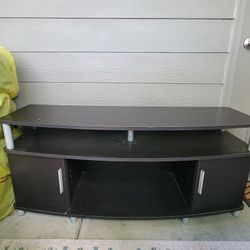 TV Stand 47 1/2" x 20 1/2" x 16"