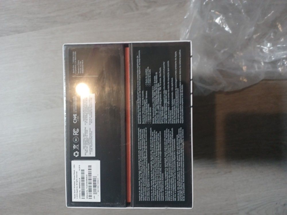 Beats 3 Nuevo. Color Negro 200