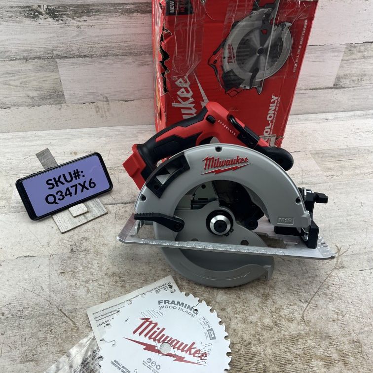 Milwaukee M18 18V Brushless Cordless 7-1/4 in. Circular Saw (Tool Only)