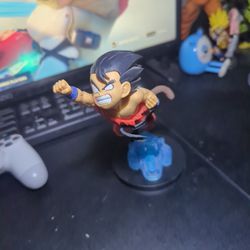 Kid Goku Figure 