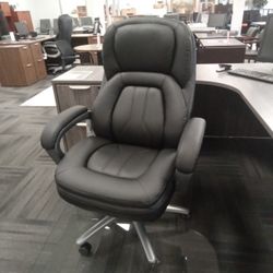 Office Chair - Kingston Big & Tall - New