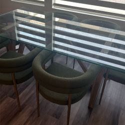 Dinninng Table Set With Chairs