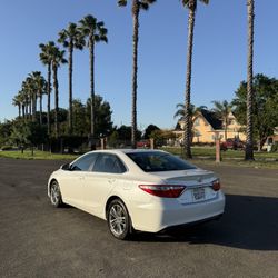 2016 TOYOTA CAMRY SE