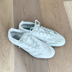 US 11 Adidas Predator