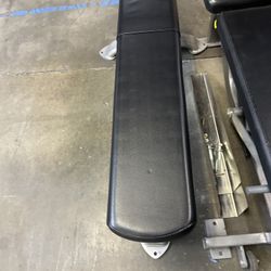 CYBEX FLAT BENCH! READY FOR PICKUP OR DELIVERY!!