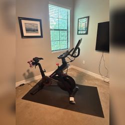 2019 Original Peloton Bike – Tampa, FL