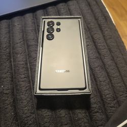Samsung Galaxy S25 Ultra (Unlocked)