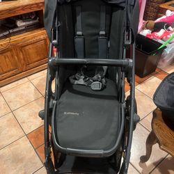 2020 Uppababy Vista V2  