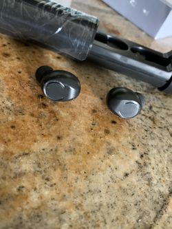 Bluetooth headphones model F9