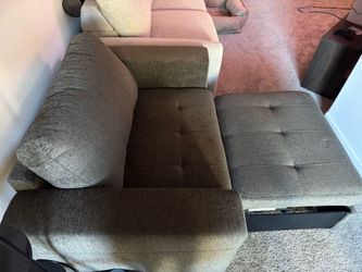Pullout Seat