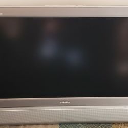 27" Toshiba LCD Flat Screen