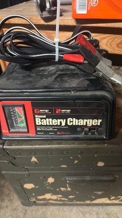 Manual battery charger