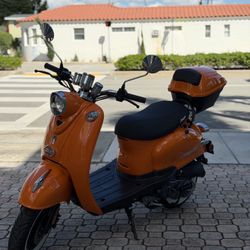 Moped 50cc Scooter