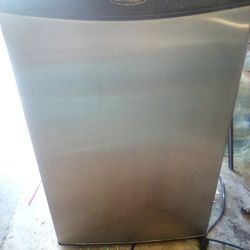 Keggerstor Mini Fridge For kegs $50
