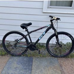 GT Mountain Bike 