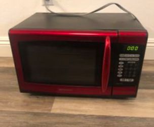 Emerson Red 0.9 Microwave $70 OBO