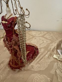 beaded necklace