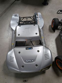 Losi 5T 1.0 roller