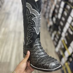 Men’s Python Boot