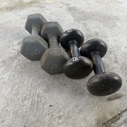 Set Of 12lb & 10lb Dumbbells 