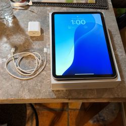 iPad 10Th Generation 