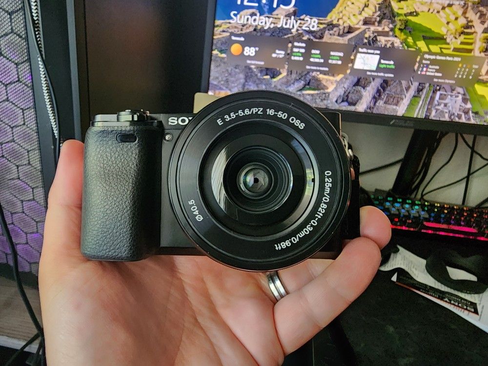 Sony A6000 Mirrorless Camera With Stock Lens for Sale in Temecula, CA ...