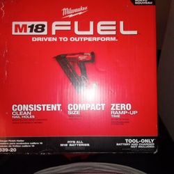 Milwaukee 2839-20 15 Gauge Finish Nailer 