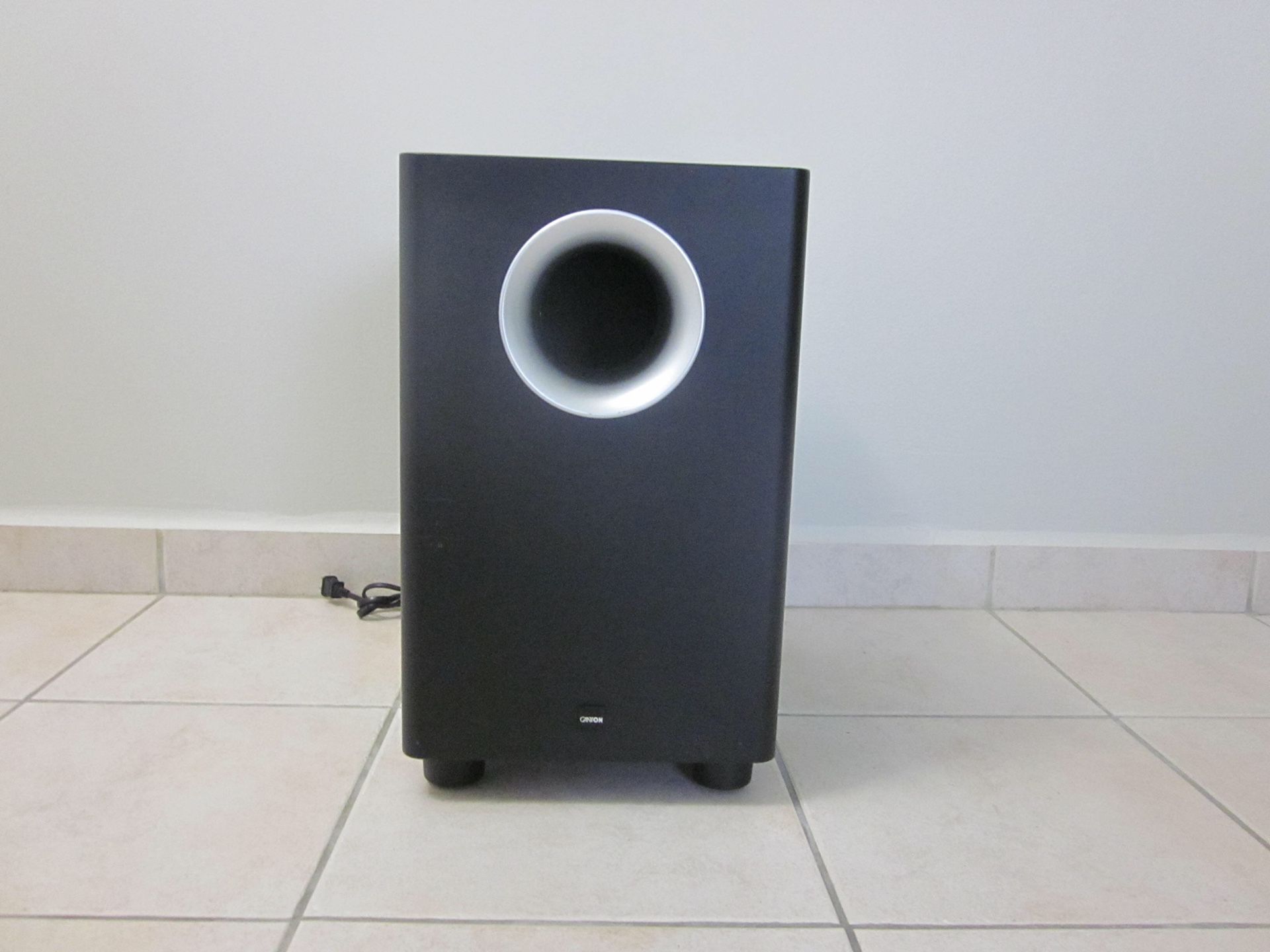 High Quality Subwoofer In Excellent Condition for Sale Miami, FL - OfferUp