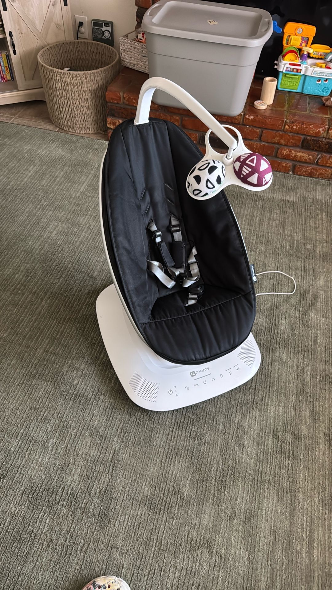 4 Moms Swing Mamaroo