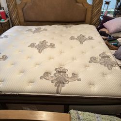 King Ultra Plush Sterns And Foster Mattress 