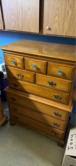 Wood dresser