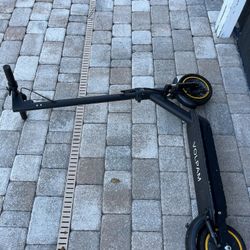 black e-scooter top 22mph 250$ obo