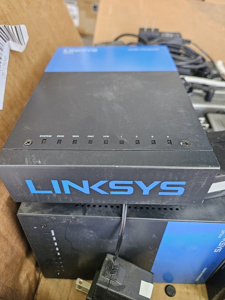 Linksys LRT214