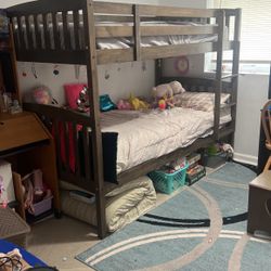 Twin size bunk bed