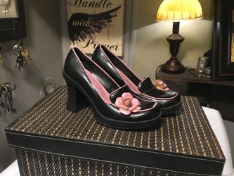 “Somethin’else” by SKETCHERS