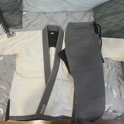 93 Brand Strasse Jiujitsu Gi - A1