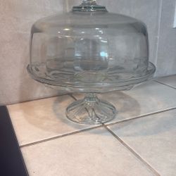 Round Glass Dessert Stand 