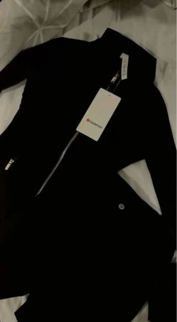 Black lululemon biker shorts set