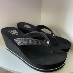Juicy Couture Platform Sandals