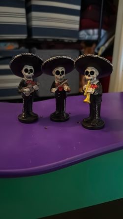 Mariachi Skeletons