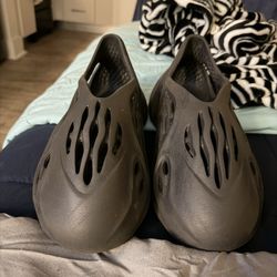 Yeezy Foam Runners !