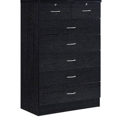 7 Drawer Locking Dresser