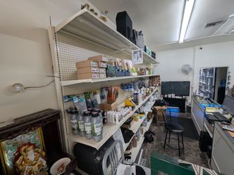 Retail Shelves
